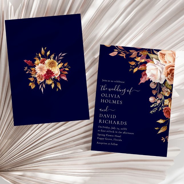 Invitation Mariage floral moderne Boho Marine bleu brûlé oran (Modern Boho Navy Blue Burnt Orange Floral Wedding Invitation on a sunny neutral dry palm leaf.)