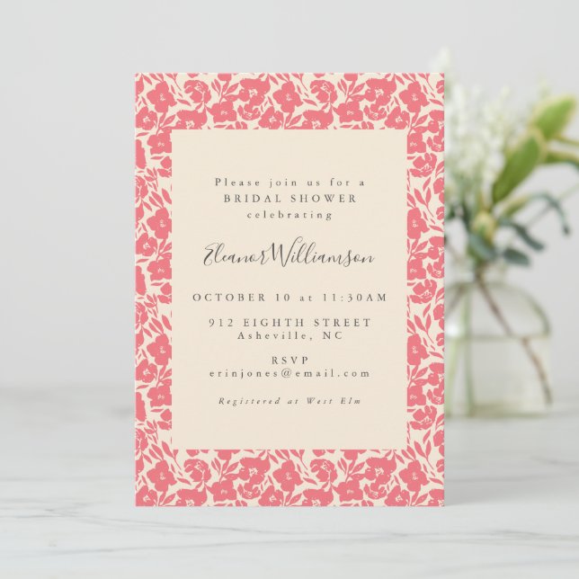 Invitation Mariage Jardin Élégant de Fleurs de Corail Script  (Debout devant)