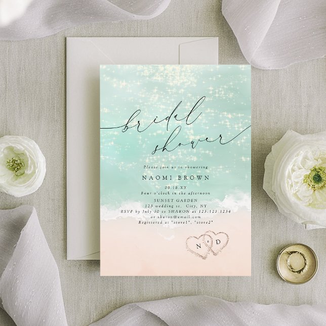 Invitation Mariage moderne sous le signe des coeurs sur la pl (Modern Script Sand Hearts Beach Bridal Shower Invitation)