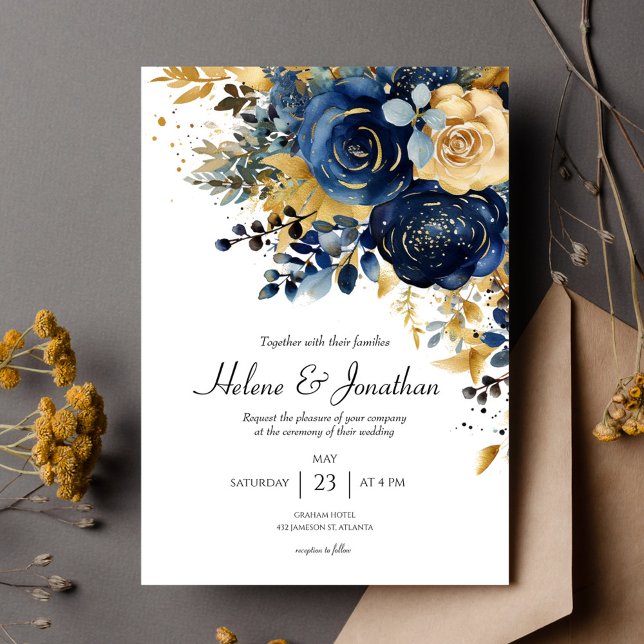 Invitation Marine Florale moderne Blue Gold Mariage élégant (Modern Floral Navy Blue Gold Wedding Invitation)