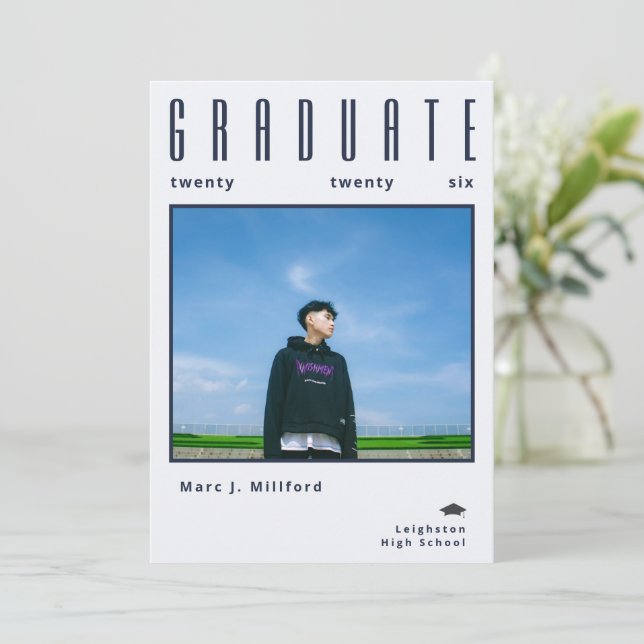 Invitation Minimalist class of 2026 Photo Graduation  (Debout devant)