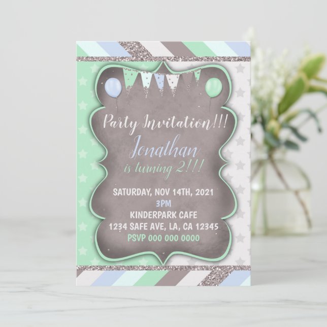 Invitation Modèle audacieux de la fête d'anniversaire du garç (Debout devant)