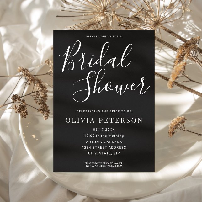 Invitation moderne à la douche nuptiale noire et b (Modern Black and White Bridal Shower Invitation)