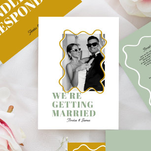 Invitation moderne Bold Wavy funky sauge vert & jaune Mariage