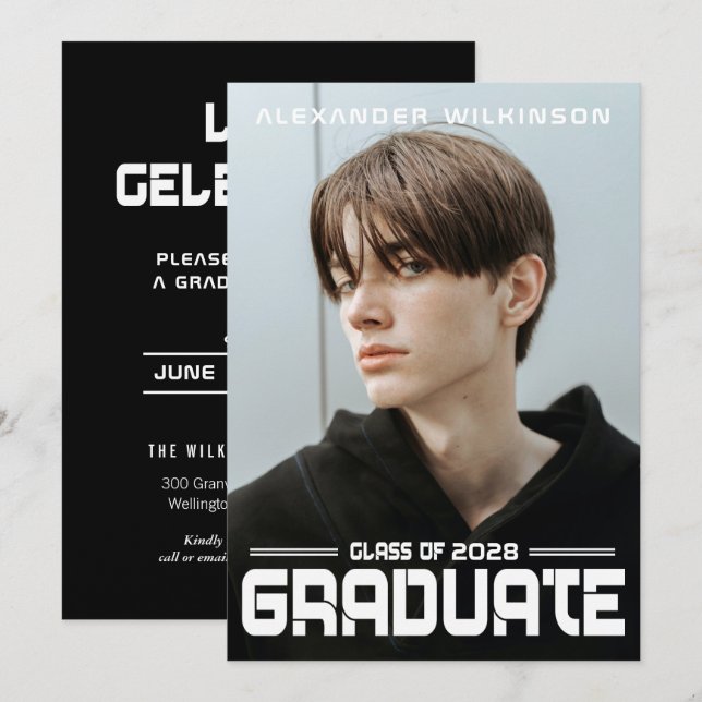 Invitation Moderne Gras Script Black White Guy Photo Grad (Devant / Derrière)
