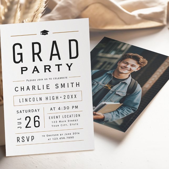 Invitation Moderne Simple Typographie Partie de graduation (Modern Simple Typography Graduation Party Invitation)
