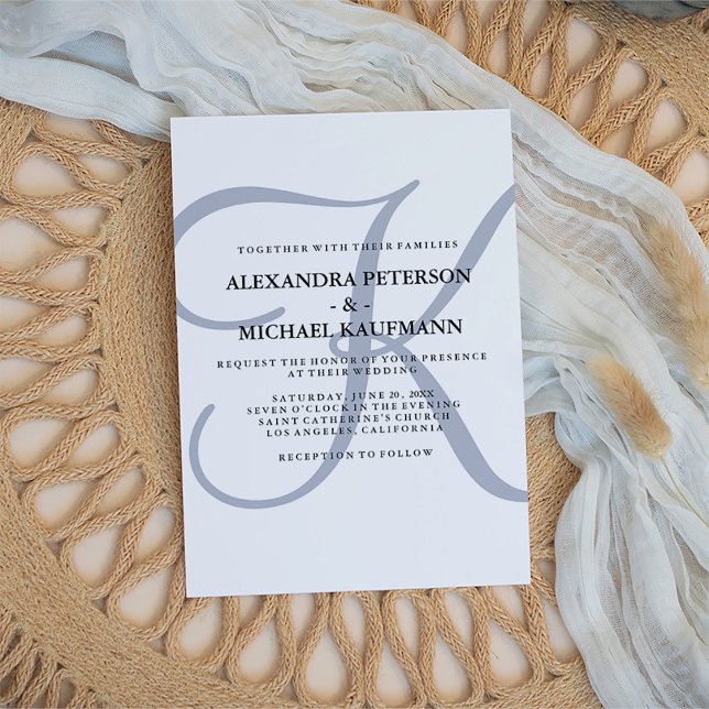 Invitation Monogramme moderne vertical | Mariage bleu (A blue, modern monogram decorates this classic wedding invitation)