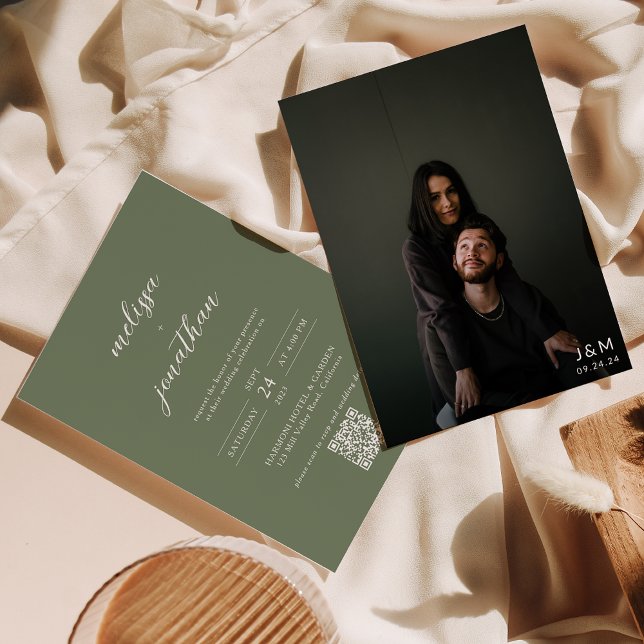 Invitation Monogramme photo vert Deep Sage QR Code Mariage (Créateur téléchargé)