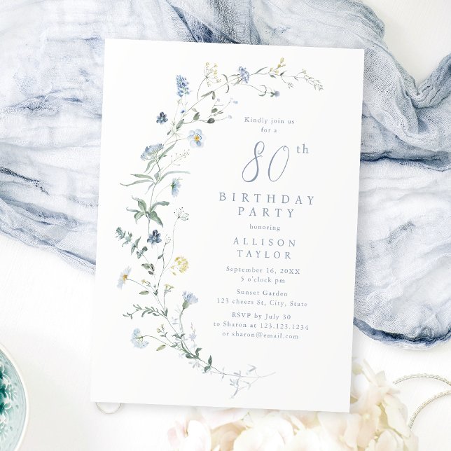 Invitation N'importe quel âge Dusty Blue Fleur sauvage Boho 8 (Any Age Dusty Blue Wildflower Boho 80th Birthday Invitation)
