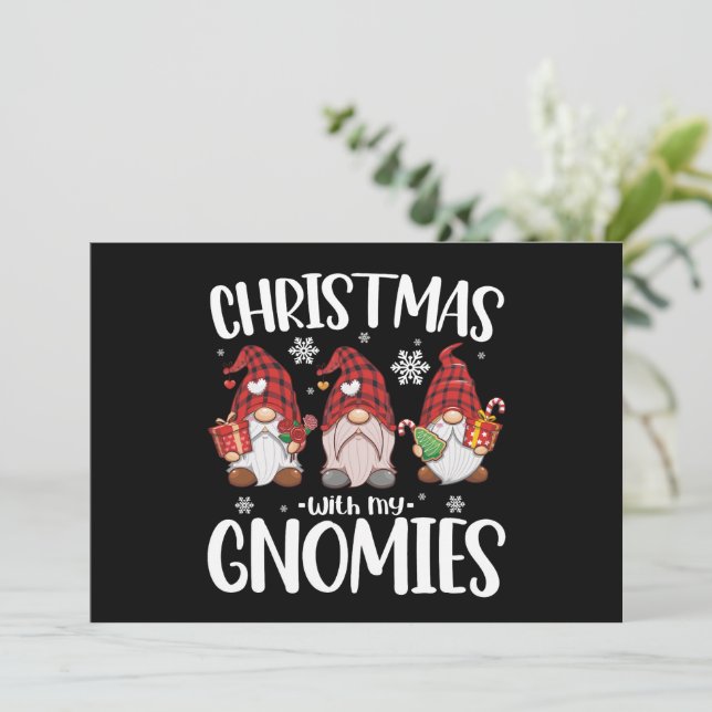 Invitation Noël Avec Mes Gnomies Buffalo Red Plaid Gnome (Debout devant)