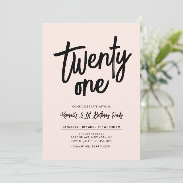 Invitation Noir et rose | Chic Twenty One 21e fête d'annivers (Debout devant)