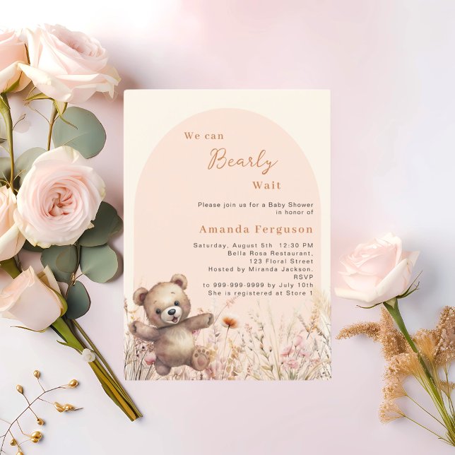 Invitation On peut attendre le Baby shower d'arc fleur sauvag (Créateur téléchargé)