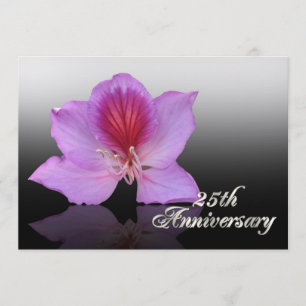 Invitation Orchidée d'invitation du 25e anniversaire sur noir
