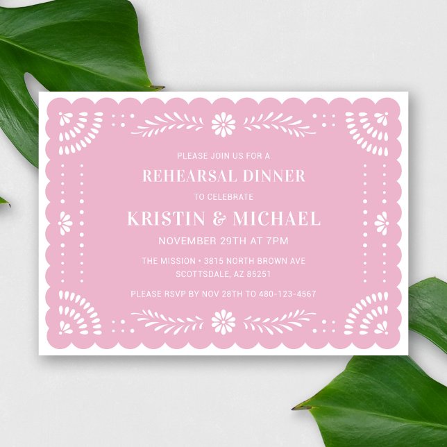 Invitation Papel Picado Dîner de répétition mexicaine Invitat (Modern Papel Picado Rehearsal Dinner Invitation in Lavender)