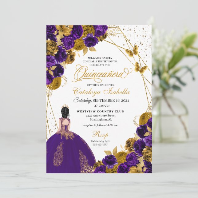 Invitation Papillon pourpre et or princesse Quinceanera (Debout devant)