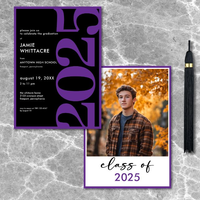 Invitation Partie de graduation minimale de la typographie vi (Modern Minimal Purple Typography Graduation Party Invitation)