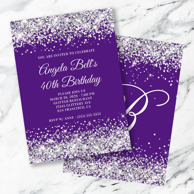 Invitation Parties scintillant d'argent Royal violet Monogram (Silver Glitter Royal Purple Monogram 40th Birthday Invitation)