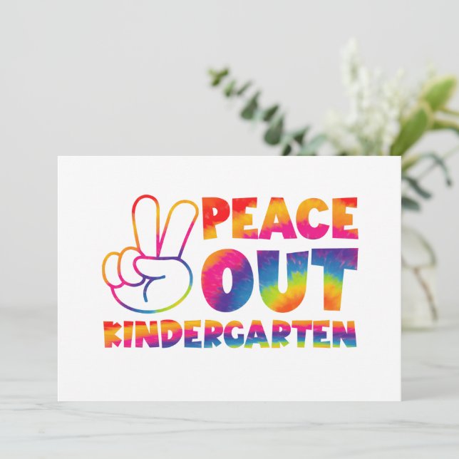 Invitation Peace Out Kindergarten Tie Dye Dernier Jour De L'É (Debout devant)