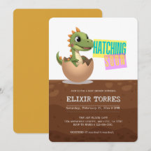 Petit dinosaure qui éclot bientôt