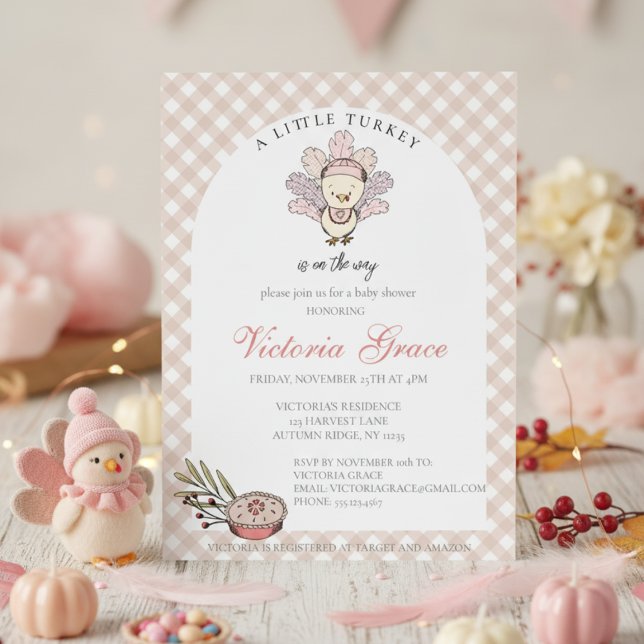 Invitation Petite Turquie Baby shower fille d'automne (Cute November Baby Shower. Little Turkey Thanksgiving Baby Shower Invitations. Tan Gingham Pattern)