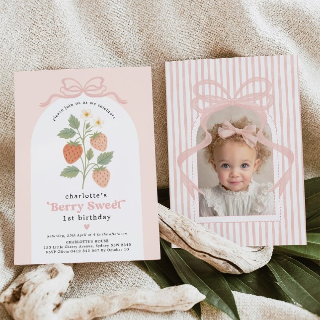 Invitation Photo Anniversaire de la baie de fraise Blush Pink (Créateur téléchargé)