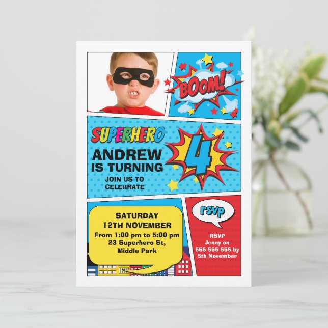 Invitation Photo colorée Boom Superhero 4e anniversaire (Debout devant)