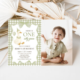 Invitation Photo d'anniversaire de Gingham One Silly Goose 1è