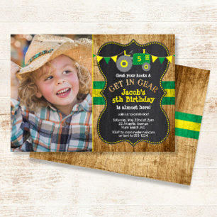Invitation Photo d'anniversaire du tracteur vert rustique