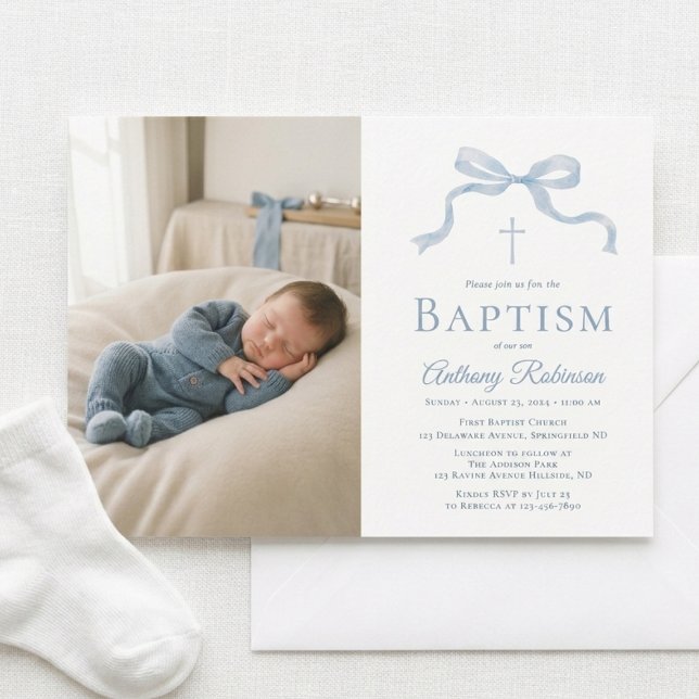 Invitation Photo de baptême avec un nœud bleu moderne (Créateur téléchargé)