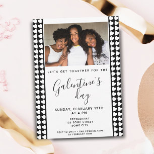 Invitation Photo de Galentine`s Day avec un cœur noir et blan