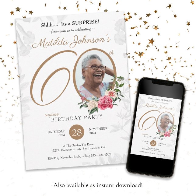 Invitation Photo Floral Surprise 60e anniversaire (Surprise 60th Birthday Floral Gold White Custom Invitation)