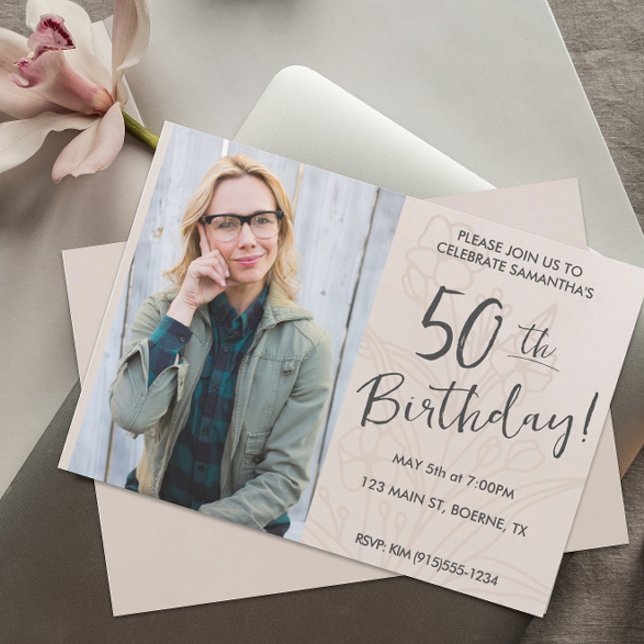 Invitation Photo florale beige 50e anniversaire (50th Birthday Photo Invitation)