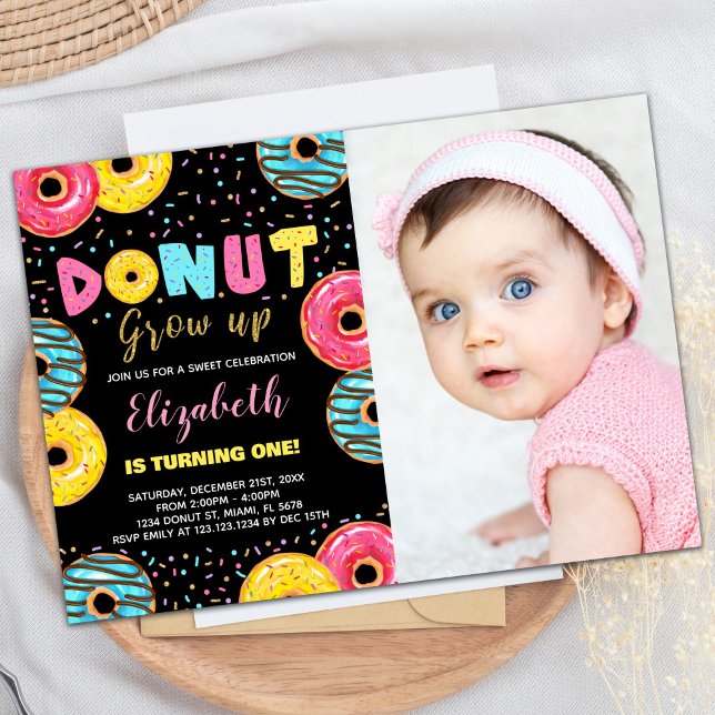 Invitation Photo jaune noir vert Donjon Anniversaire (Black Yellow Green Photo Donut Birthday Invitation)
