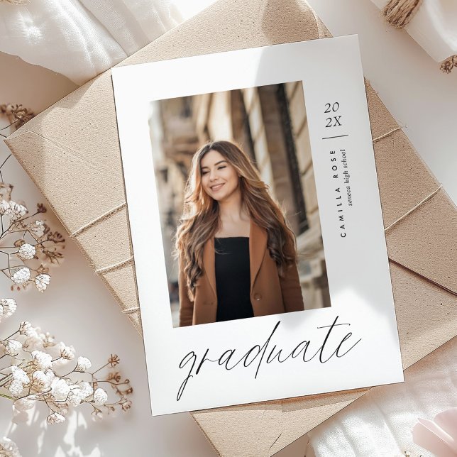 Invitation photo minimaliste moderne (Modern Minimalist Graduation Photo Invitation)