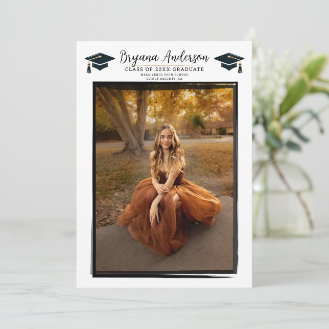Invitation Photo moderne Black Frame Trendy Graduation Party (Debout devant)