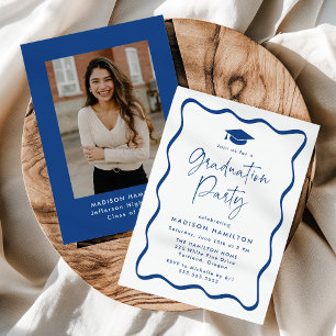 Invitation Photo moderne Blue Wavy Frame Photo Graduation Par