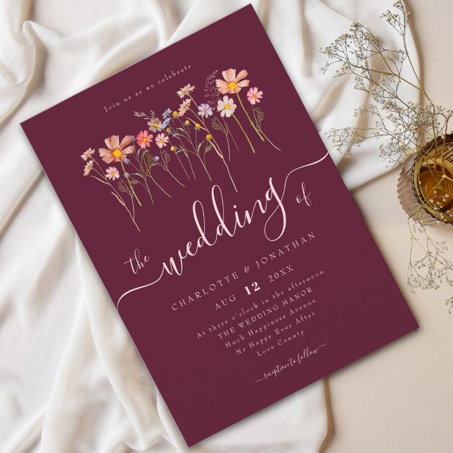 Invitation Prairie de Fleurs Sauvages Écriture Élégante Borde (Wildflower meadow boho floral burgundy & blush pink elegant script wedding invitation )