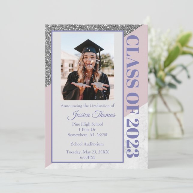 Invitation Purple Parties scintillant 2023 Graduation (Debout devant)
