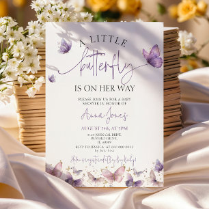 Invitation Purple Un papillon bébé est en chemin baby shower