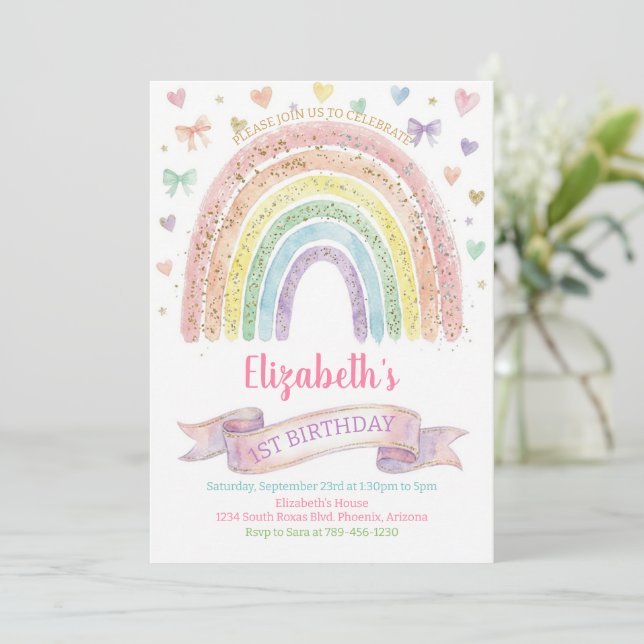 Invitation Rainbows and Hearts First Birthday Invite Pastel (Debout devant)