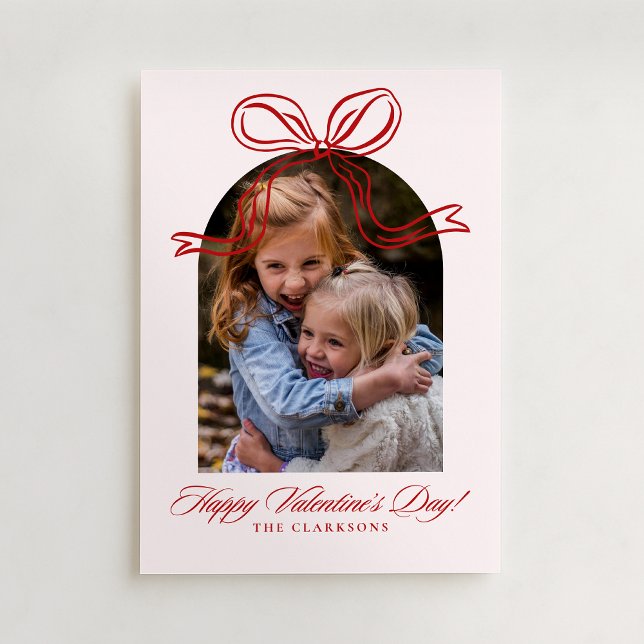Invitation Red Bow Arch Frame Valentine’s Day Photo Card (Créateur téléchargé)