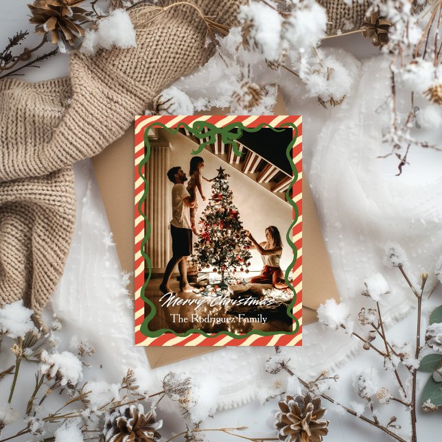 Invitation Red Green Christmas Family Photo Greeting Card (Créateur téléchargé)