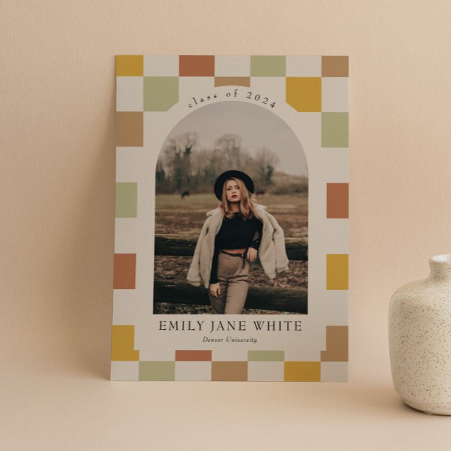 Invitation Retro À damiers Arch Diplôme photo intemporel (Créateur téléchargé)