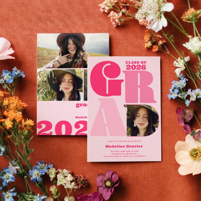 Invitation Retro bold surdimensionné Grad 4 photo 2023 gradua (Retro bold oversized Grad 4 photo 2026 graduation Invitation)
