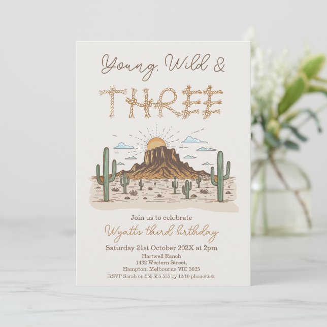 Invitation Rustique Brown Young Wild et trois 3e anniversaire (Debout devant)