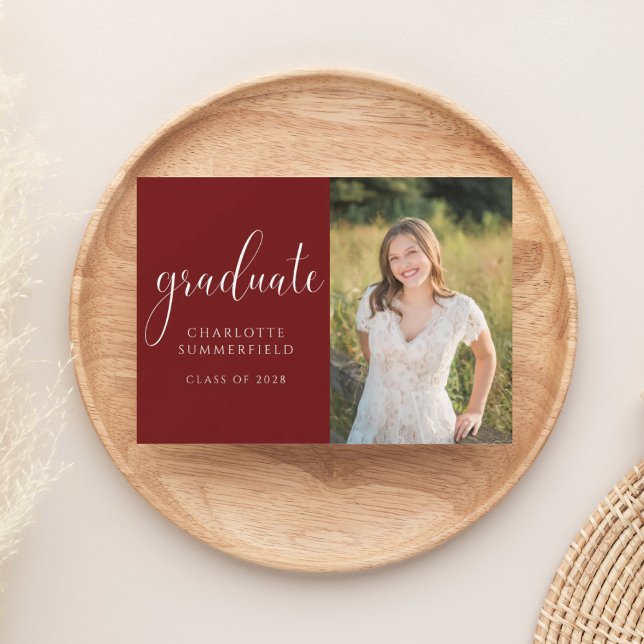 Invitation Script moderne Maroon Graduation Photo (Créateur téléchargé)
