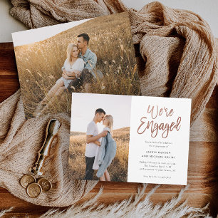 Invitation Script moderne Nous sommes engagés Photo Engagemen