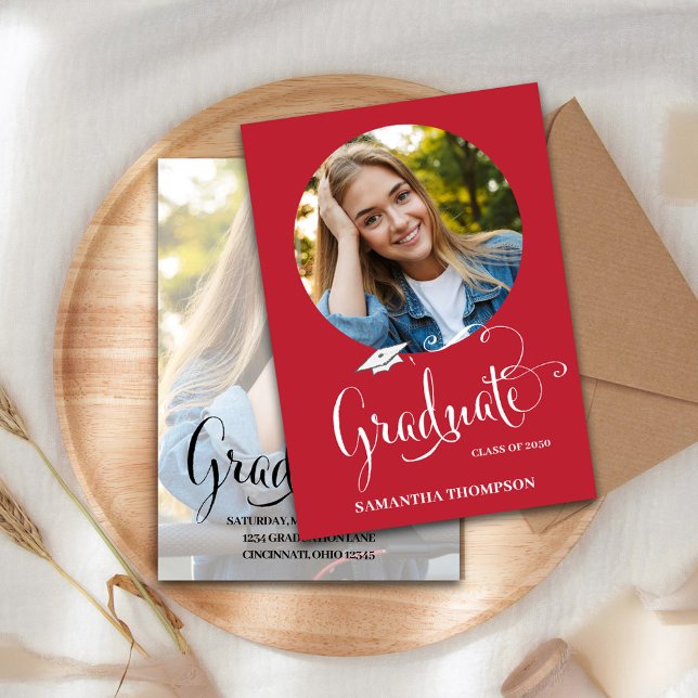 Invitation Script Red Graduation Party Photo personnalisée (Graduation stylish calligraphy grad hat two photo invitation announcement. )
