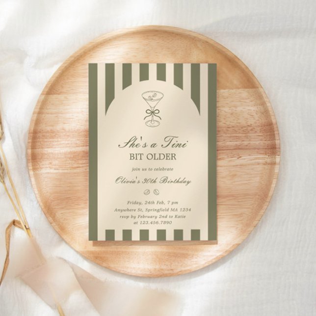 Invitation She's A Tini Bit Older Coffee Martini Birthday (Créateur téléchargé)
