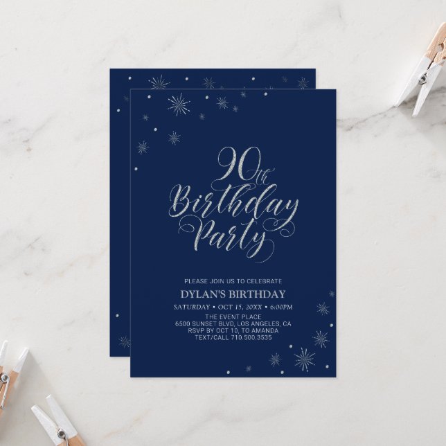 Invitation Silver & Navy Blue Sparkle 90e anniversaire de la  (Devant/Arrière en situation)